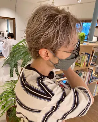 カラー Batta所属・坂上 岳のヘアスタイル