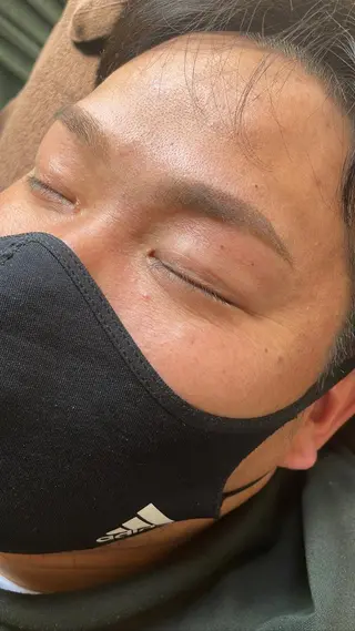 アイブロウ 🌿ハーブピーリング 🌿ヘッドスパのエステ・リラクイメージ