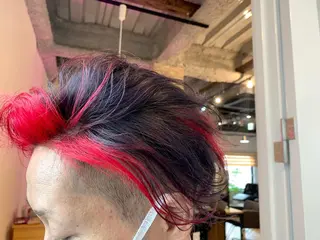 ショート カラー 吉田 聡一のヘアスタイル