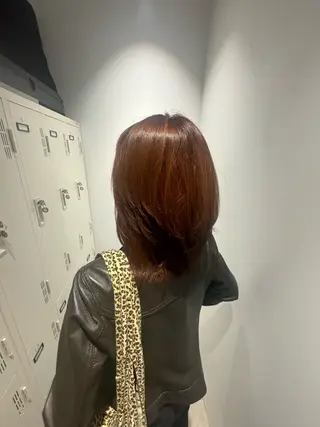 セミロング カラー 暖色カラー🤎Red Neo meiのヘアスタイル