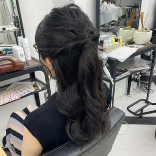 セミロング カラー パーマ ヘアアレンジ メンズ キッズ ネイル マツエク・マツパ アイブロウ mona/ ストレートスタイル✨のヘアスタイル