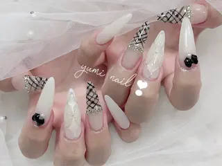 ネイル 𝐲𝐮𝐦𝐢🎀 長さ出しデザイン専門のネイルデザイン