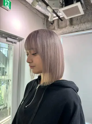 ショート カラー ハイトーン&髪質改善 &韓国エクステ🤎のヘアスタイル