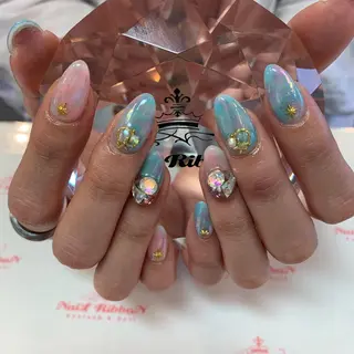 ネイル ネイルリボン 受付スタッフのネイルデザイン