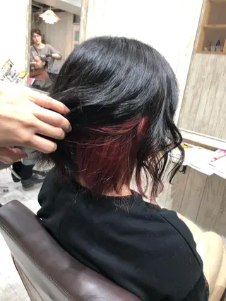 カラー みやもと まなみのヘアスタイル