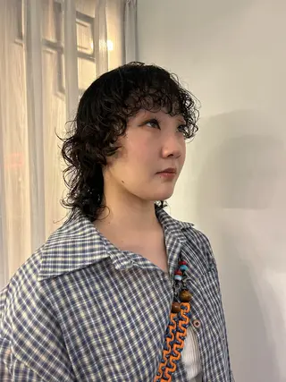 ミディアム 宮前 芽衣のヘアスタイル