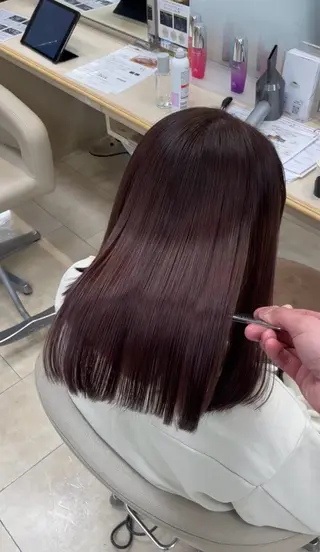 セミロング カラー kenje luscaのヘアスタイル