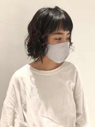 ミディアム パーマ 古屋 花織のヘアスタイル