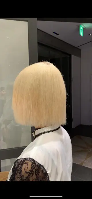 ミディアム カラー れい🫧 ハイトーン特化のヘアスタイル