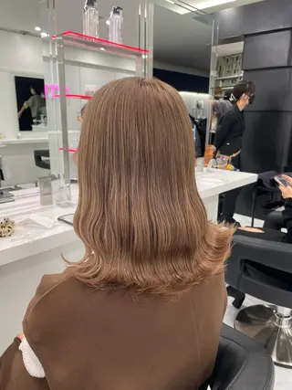 セミロング カラー 渋谷人気1位✨カラー 縮毛、髪質改善のヘアスタイル