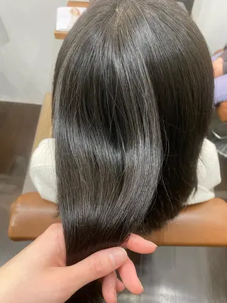 セミロング 透明感カラー名駅 名駅みゆのヘアスタイル