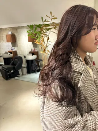 ロング Yui⭐️ 透け感カラーのヘアスタイル