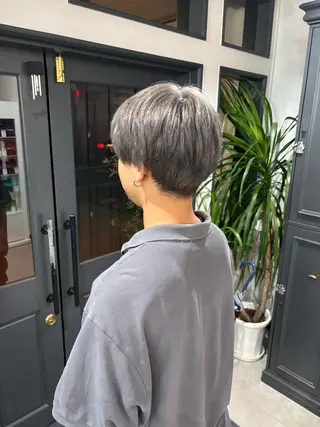 カラー メンズ 長谷川 さくらのヘアスタイル