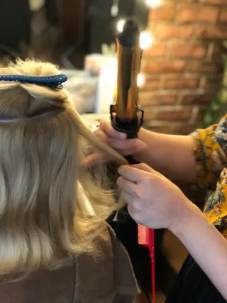 ミディアム カラー パーマ ヘアアレンジ メンズ キッズ ネイル マツエク・マツパ premier modelsのヘアスタイル