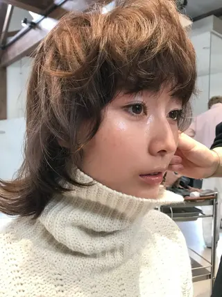 ミディアム hina KEEDAのヘアスタイル