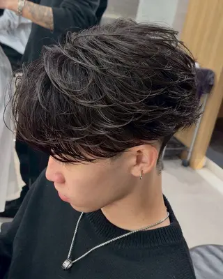 ショート カラー メンズ 角 啓成のヘアスタイル