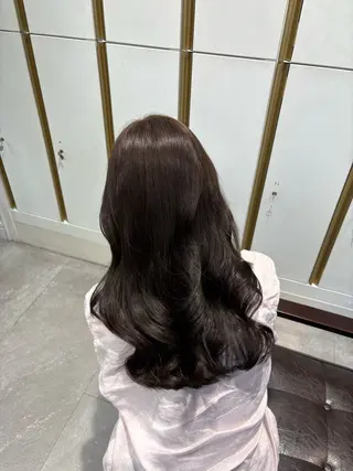 セミロング 艶髪/透明感カラー 🫧韓国ヘアのヘアスタイル
