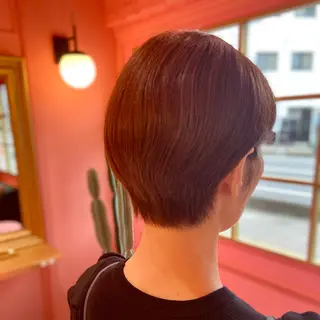 ショート IWASHITA TAKESHIのヘアスタイル