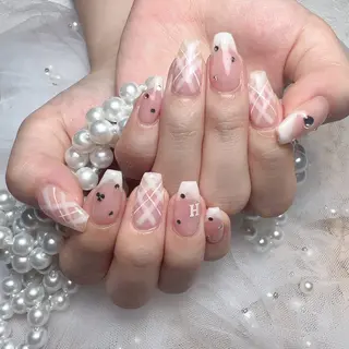 ネイル Maggie Nail🦩のネイルデザイン