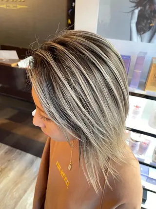 ミディアム KIRA スズキ タクヤ／店長のヘアスタイル