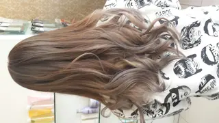 ロング カラー 大久保 隆蔵のヘアスタイル