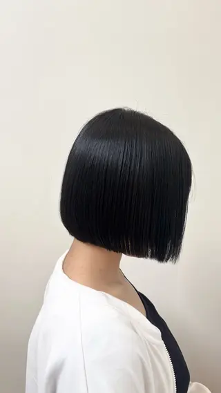ショート 艶カラー🫧/韓国 レイヤー/愛珠🎀のヘアスタイル