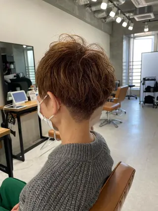 ショート カラー メンズモテパーマ💙 fuwaのヘアスタイル