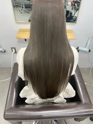 ロング カラー ブリーチ/髪質改善/ レイヤー/YUTO‎のヘアスタイル