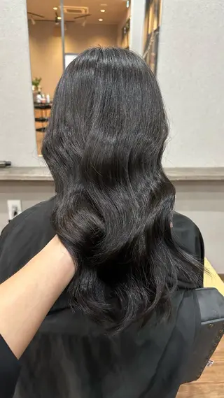 ロング カラー 鵜飼 真伍のヘアスタイル
