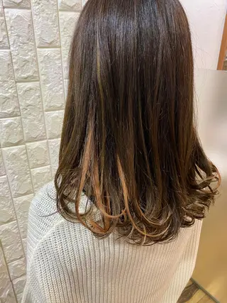 ロング カラー 安島(あじま) 慎(まこと)のヘアスタイル