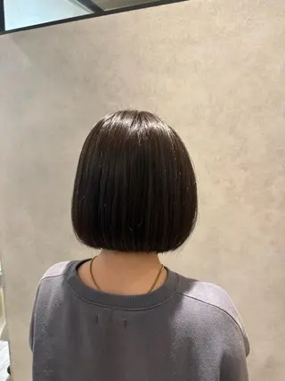 カラー 亀井 咲那のヘアスタイル