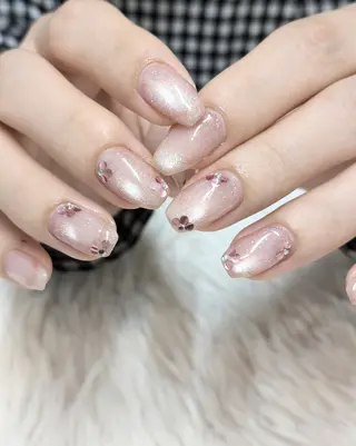 ネイル 會田 瑠衣のネイルデザイン