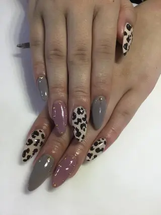 ネイル 💎🐰 saki. m 🐰💎のネイルデザイン