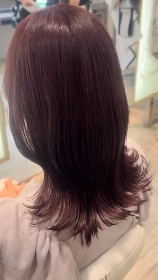 ミディアム カラー レイヤー/ブリ ーチ/ 岡本美優のヘアスタイル