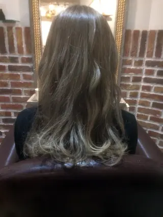 ミディアム カラー みうら ミウラのヘアスタイル