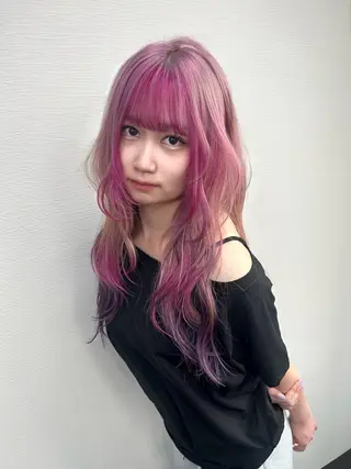 ロング 鈴木 華奈のヘアスタイル