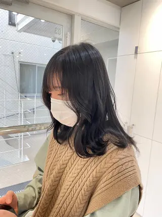 セミロング カラー ヘアアレンジ 艶髪✨寒色カラー✨ 翁長孝輔のヘアスタイル