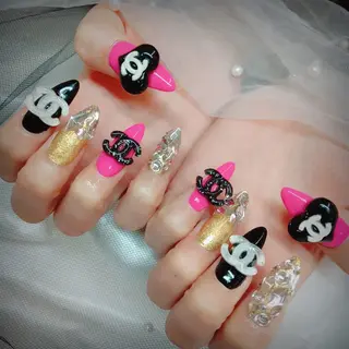 ネイル 柘植 祐子のネイルデザイン