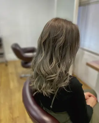 ロング カラー サロン・ド・ソワ所属・サロン ド ソワのヘアスタイル