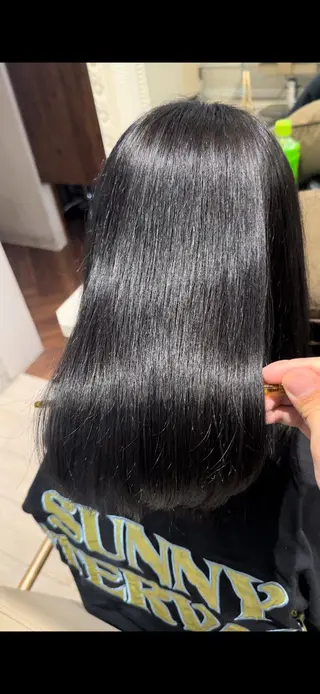 ミディアム Zina/髪質改善/ 縮毛矯正/谷内昇太のヘアスタイル