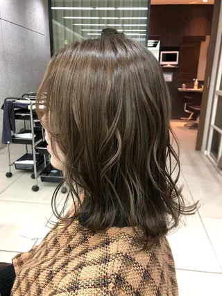 ミディアム 4月予約解放🐱 櫻庭梢のヘアスタイル