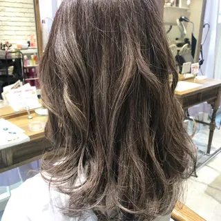 ロング カラー 坂口 功一郎のヘアスタイル