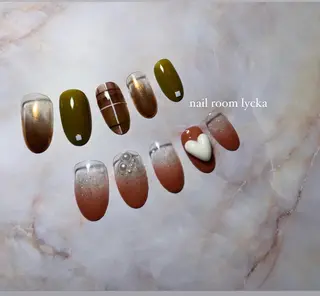 ネイル ﾈｲﾙﾙｰﾑﾘｯｶ 𝐦𝐚𝐲𝐮のネイルデザイン