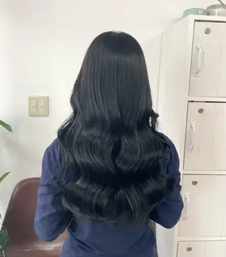 ロング luna ayane ／透明感カラーのヘアスタイル