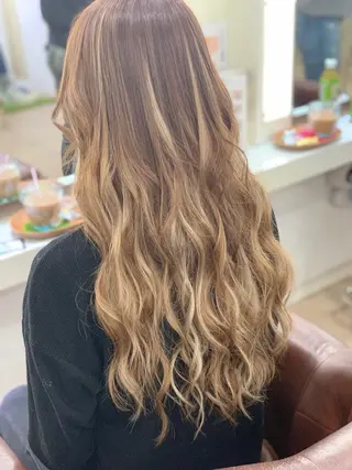 ロング カラー 🐥こ ま🐥のヘアスタイル