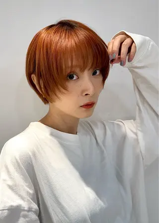 ショート カラー 大人可愛いレイヤー 大田のヘアスタイル