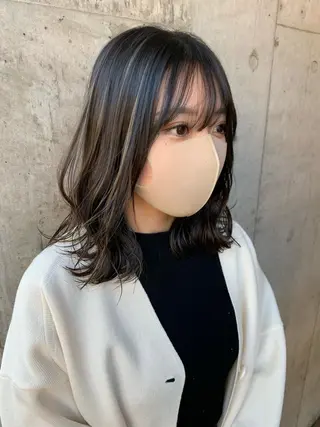 ミディアム カラー ミルクティーベージュ ブリーチ 店長 清水のヘアスタイル