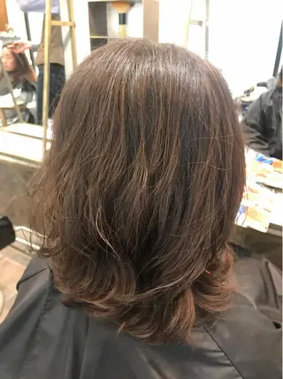 ミディアム カラー パーマ ブリーチなし透明感 タケザワミキのヘアスタイル