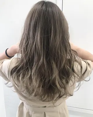 セミロング カラー ヘアアレンジ 【公式】amble luxe池袋東口🩷のヘアスタイル