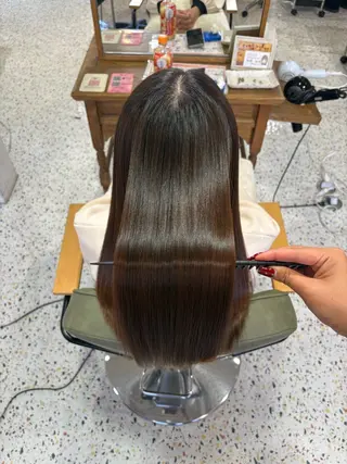 セミロング クセ/うねり改善/ 縮毛矯正🫧ゆりのヘアスタイル